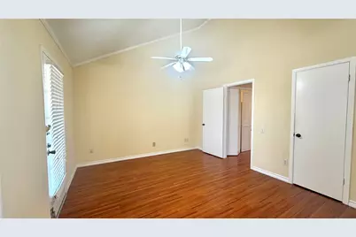 11710 Southlake Drive #16, Houston, TX 77077 - Photo 22
