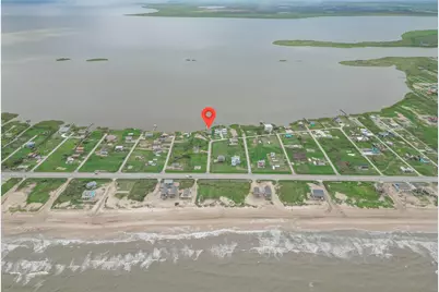 1035 Rollover Circle, Gilchrist, TX 77617 - Photo 6