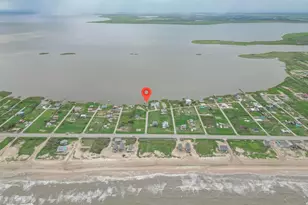 1035 Rollover Cir, Gilchrist, TX 77617 - Photo 6