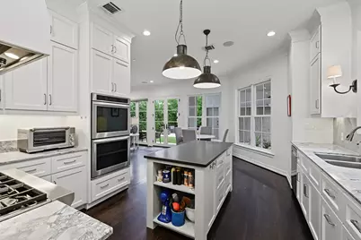 3110 Plumb, West University Place, TX 77005 - Photo 14
