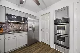 15726 Blackhawk Blvd, Friendswood, TX 77546 - Photo 8