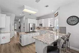 2806 Hazy Hillside Ct, Kingwood, TX 77345 - Photo 8