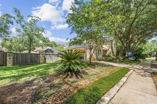 2806 Hazy Hillside Ct, Kingwood, TX 77345 - Photo 32