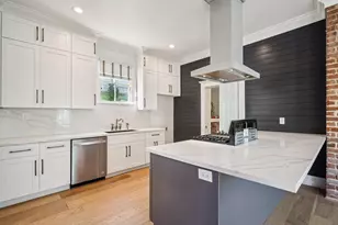 1910 Ave M 1/2, Galveston, TX 77550 - Photo 10