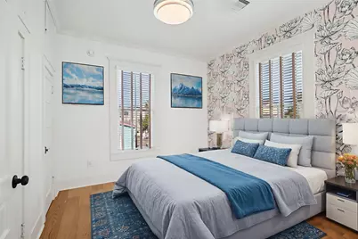 1910 Avenue M 1/2, Galveston, TX 77550 - Photo 4