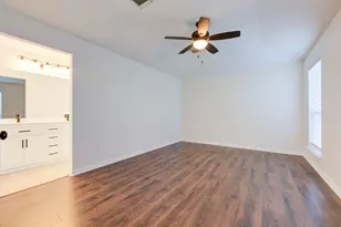 1016 Chateau Woods Pkwy Dr, Conroe, TX 77385 - Photo 12