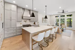 1318 E 32nd 1/2 St, Houston, TX 77022 - Photo 1