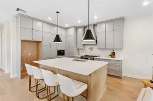 1318 E 32nd 1/2 St, Houston, TX 77022 - Photo 10