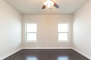 5836 E Post Oak Ln, Houston, TX 77055 - Photo 16