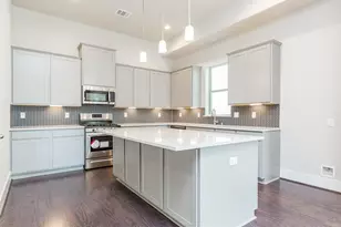 5836 E Post Oak Ln, Houston, TX 77055 - Photo 8