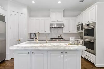 2518 Westgate Drive #A, Houston, TX 77019 - Photo 10
