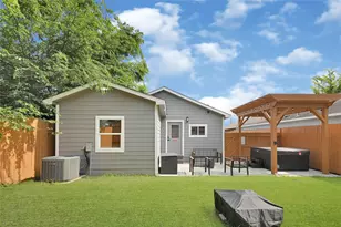 822 E 32nd St, Houston, TX 77022 - Photo 22