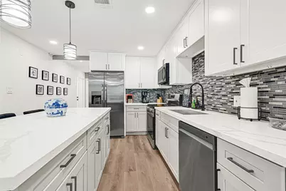 822 E 32nd Street, Houston, TX 77022 - Photo 10