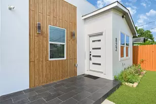 822 E 32nd St, Houston, TX 77022 - Photo 2