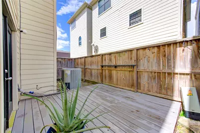 650 Westcross Street #83, Houston, TX 77018 - Photo 12