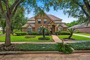 3926 Felicia Dr, Sugar Land, TX 77479 - Photo 1