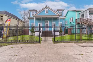 2914 Avenue K, Galveston, TX 77550 - Photo 2