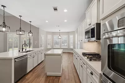 155 W Wading Pond Circle, Tomball, TX 77375 - Photo 10