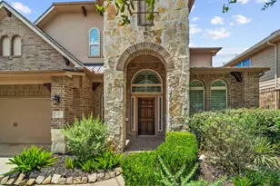 155 West Wading Pond Circle, Tomball, TX 77375 - Photo 2