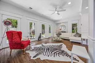 1112 Nantucket Dr, Houston, TX 77057 - Photo 1