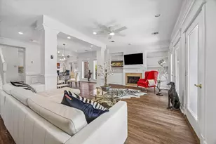 1112 Nantucket Dr, Houston, TX 77057 - Photo 6