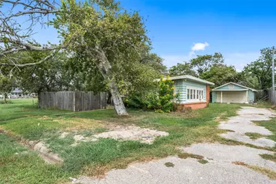 691 Cedar Street S, Matagorda, TX 77414 - Photo 1