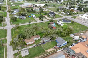 691 Cedar Street S, Matagorda, TX 77414 - Photo 10