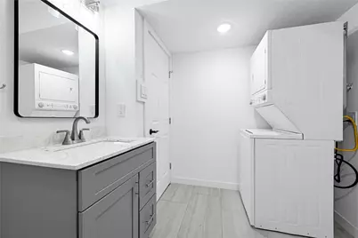 5718 Eskridge Street #11, Houston, TX 77023 - Photo 6