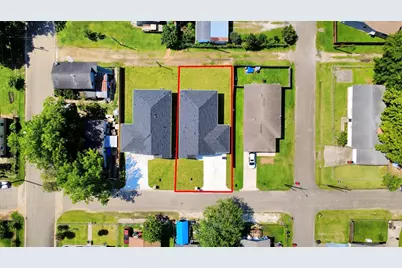 604 Miriam Street, Baytown, TX 77520 - Photo 2