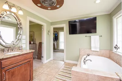 2101 Meadow Lane, El Campo, TX 77437 - Photo 20