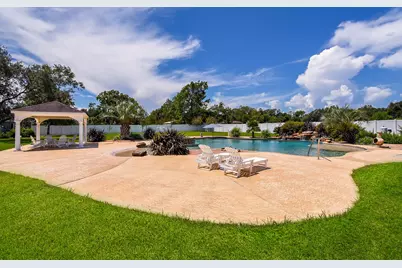 2101 Meadow Lane, El Campo, TX 77437 - Photo 48