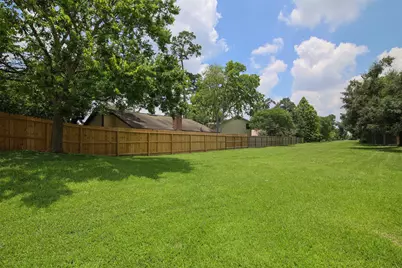 18502 Creekfield Court, Spring, TX 77379 - Photo 28