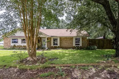 5814 Russell Lane, Baytown, TX 77521 - Photo 2
