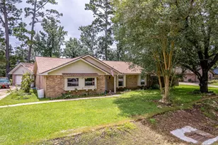 5814 Russell Ln, Baytown, TX 77521 - Photo 4