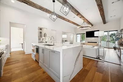 2434 Nantucket Drive #C, Houston, TX 77057 - Photo 10