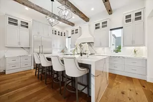 2434 Nantucket Dr, Houston, TX 77057 - Photo 4