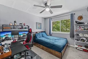 1902 Indian Shores Rd, Crosby, TX 77532 - Photo 10