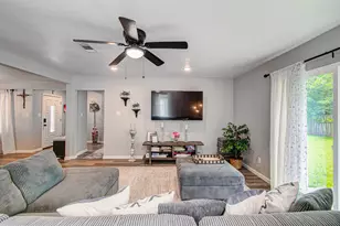 4123 Wuthering Heights Dr, Houston, TX 77045 - Photo 12