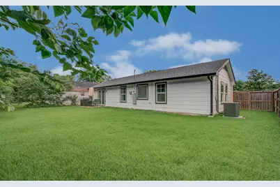 4123 Wuthering Heights Drive, Houston, TX 77045 - Photo 30