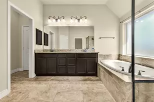 13420 Vintage Trail Ln, Pearland, TX 77584 - Photo 36
