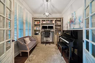 7719 Brykerwoods Dr, Houston, TX 77055 - Photo 10