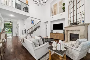 7719 Brykerwoods Dr, Houston, TX 77055 - Photo 2
