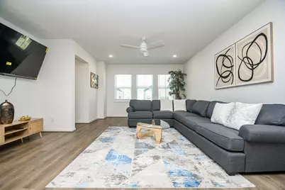 2204 Via Laura, South Houston, TX 77051 - Photo 4