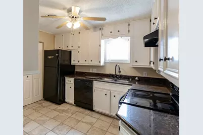 616 17th Avenue N, Texas City, TX 77590 - Photo 4