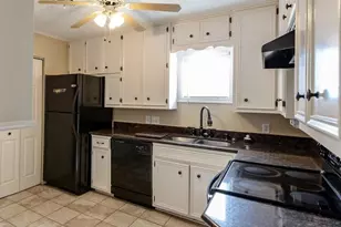 616 17th Ave N, Texas City, TX 77590 - Photo 4