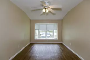 616 17th Ave N, Texas City, TX 77590 - Photo 8