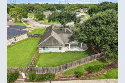 3123 W Heatherock Circle, Sugar Land, TX 77479 - Photo 32