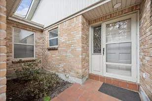 11742 Pecan Creek Dr, Houston, TX 77043 - Photo 2