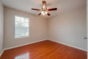 9234 Windswept Grove Dr, Houston, TX 77083 - Photo 6