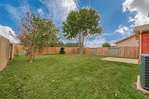 9234 Windswept Grove Dr, Houston, TX 77083 - Photo 2
